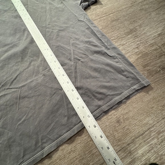 Nirvana Shirt Womens XL Gray Short Sleeve Tee Guitar‎ Graphic Print Band Tee - Picture 7 of 9